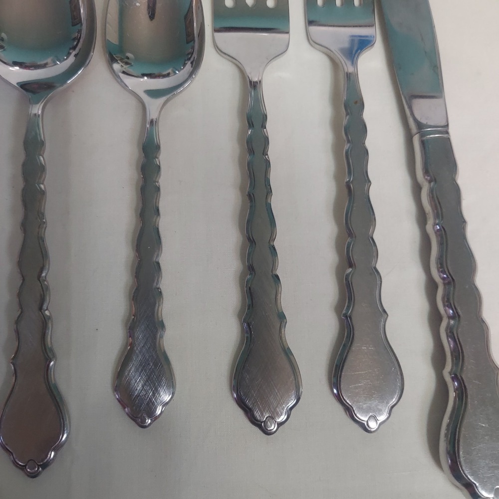 Oneida Community Cello Flatware 5pc Salad ,Dinner Fork, Coffee, Soup Spoon,knife - Picture 2 of 4